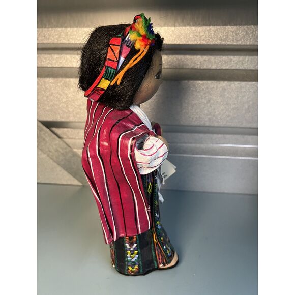 Vintage Guatemalan Mother with Baby Doll – Hand Painted Papier-Mâché & Textile - Picture 3 of 10